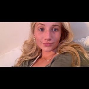 Meet your Posher, Shelly